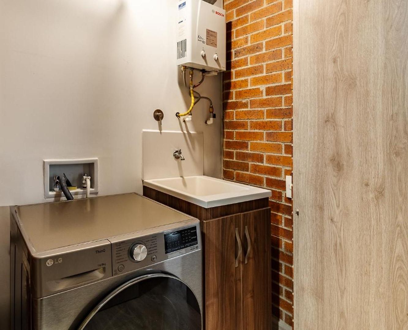 Apartamento Ubicado En, Laureles, Medellin