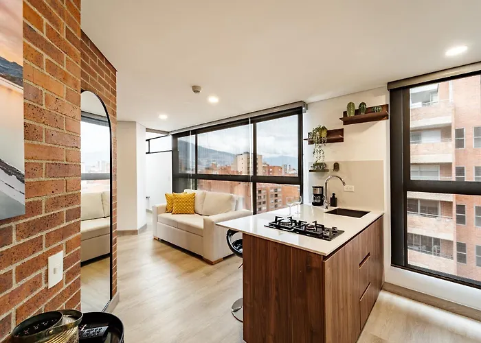 Apartamento Ubicado En, Laureles, Medellin